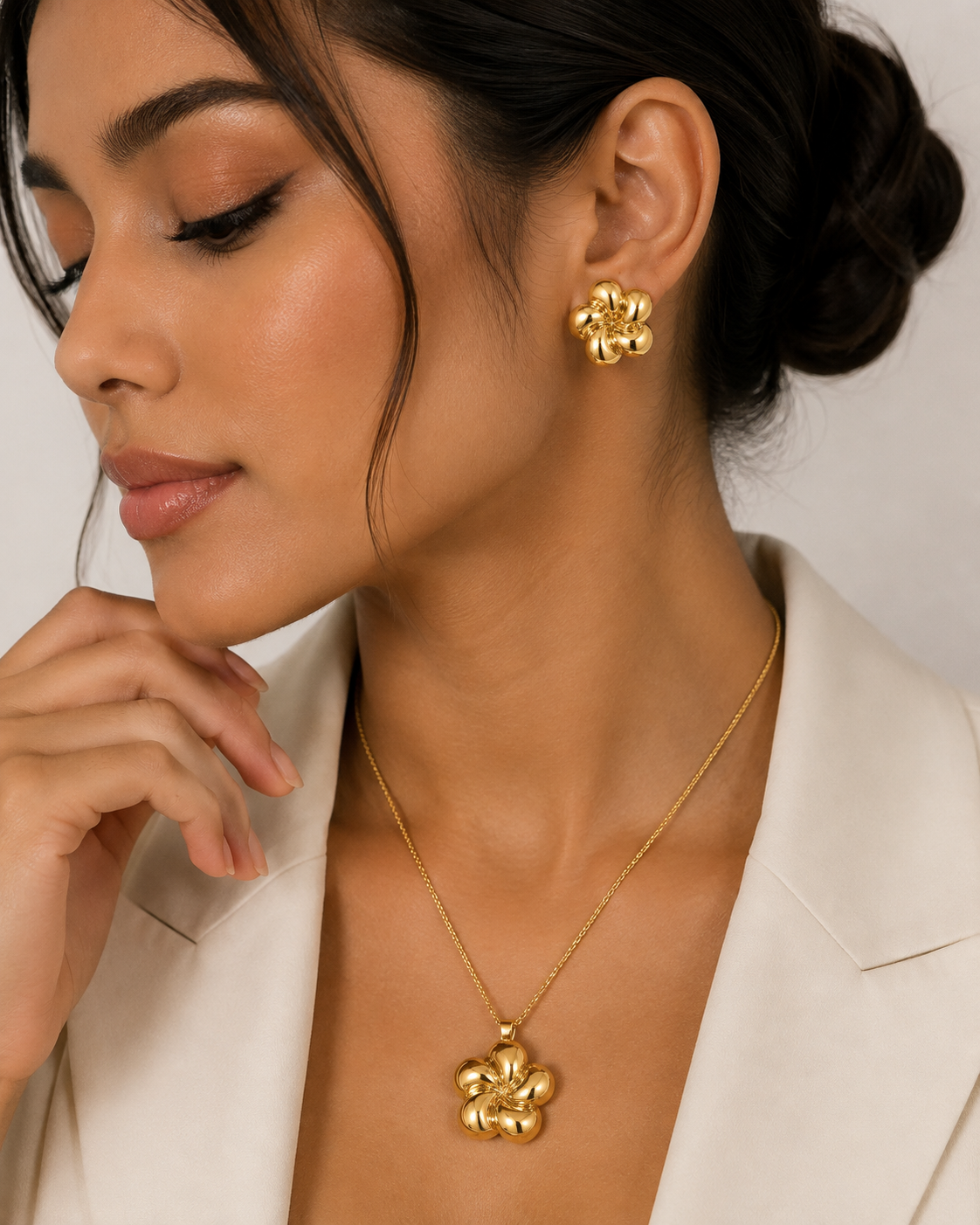 Golden Bloom Floral Jewellery Set